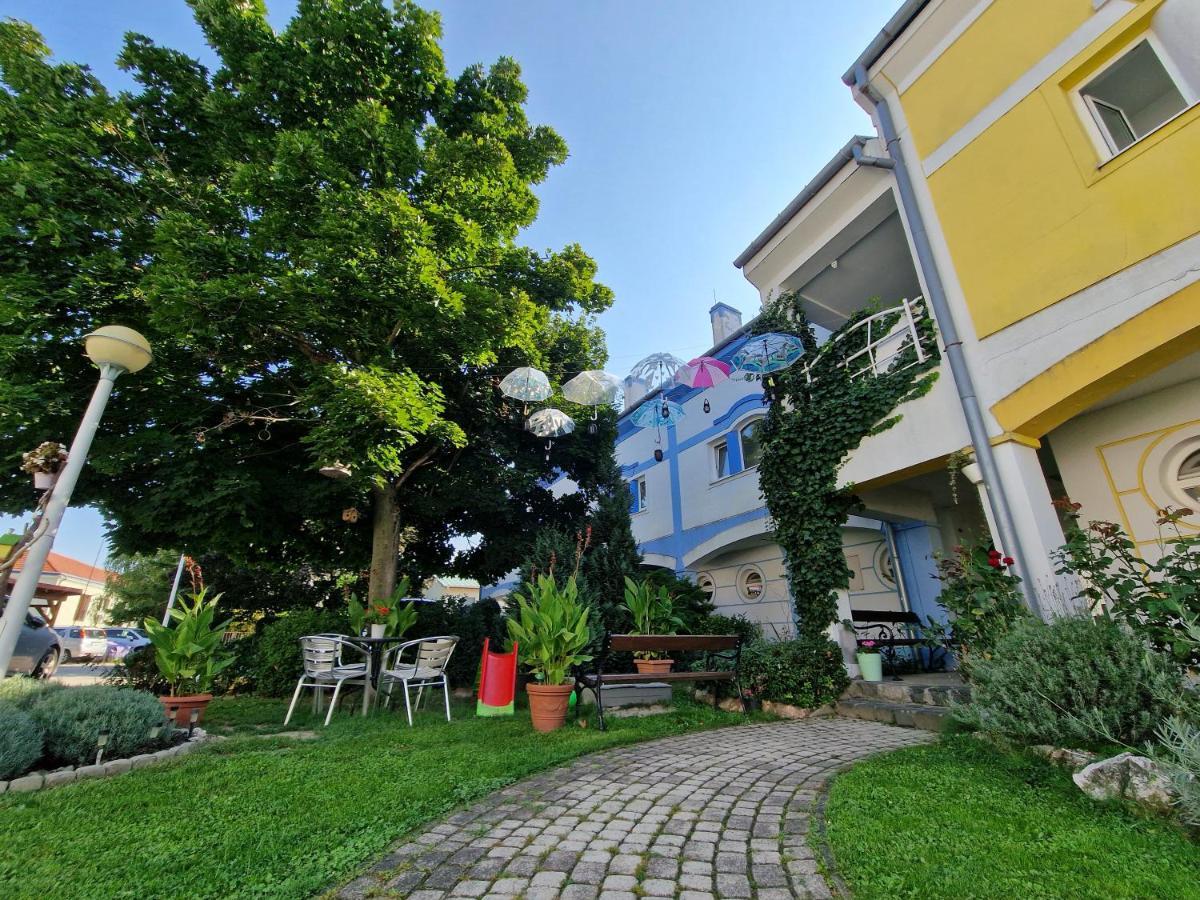 Rozina Apartman Мошонмадьяровар Экстерьер фото